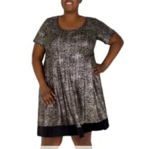 NWT Signature By Robbie Bee Plus Womens Shimmer U-Neck Shift Dress. 2x